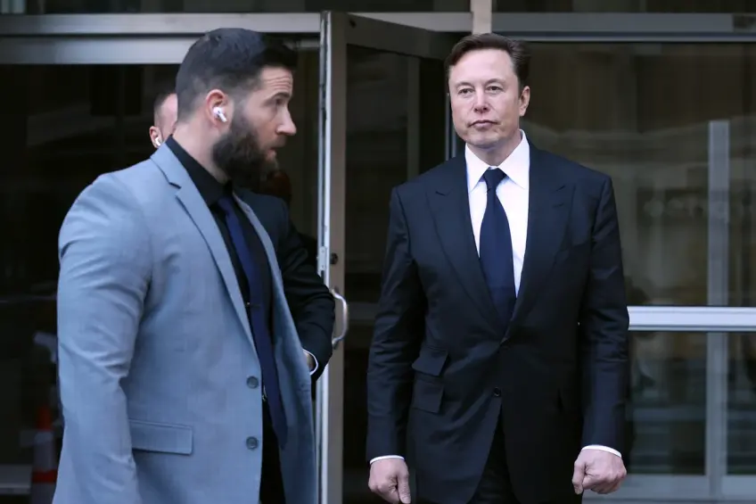 Tesla employees against Elon Musk: "Check to understand how hard we work."